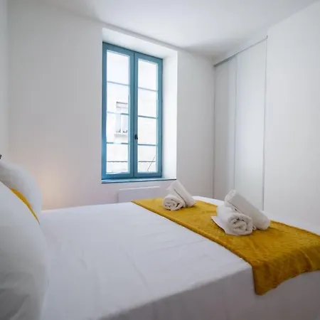 L'as De Carreaux Apartment